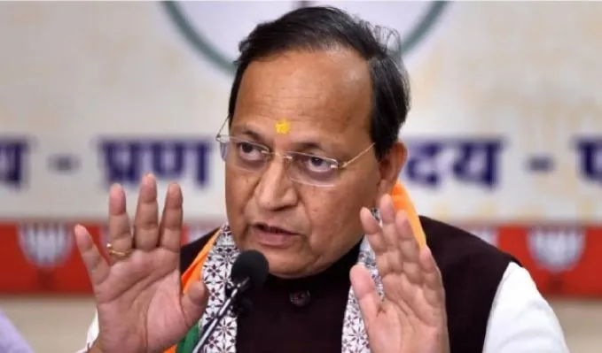 कांग्रेस ने सत्ता बचाने के लिए राज्य की जनता को संकट में डाला- अरुण सिंह