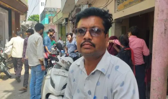 पीलीभीत: प्रधानाध्यापक मरीज को देखने गए और चोर उड़ा ले गए 70 हजार