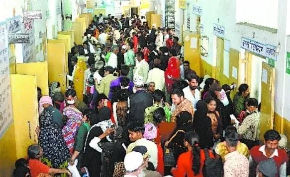 बरेली: पैथोलॉजी लैब में हो गया वॉयल का टोटा, मरीज परेशान