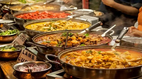 मध्यप्रदेश: सगाई समारोह में विषाक्त भोजन करने से 150 से अधिक लोगों का पेट खराब
