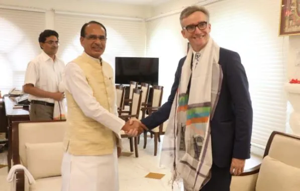  मध्यप्रदेश के मुख्यमंत्री शिवराज से ब्रिटिश हाई कमिश्नर ने की भेंट