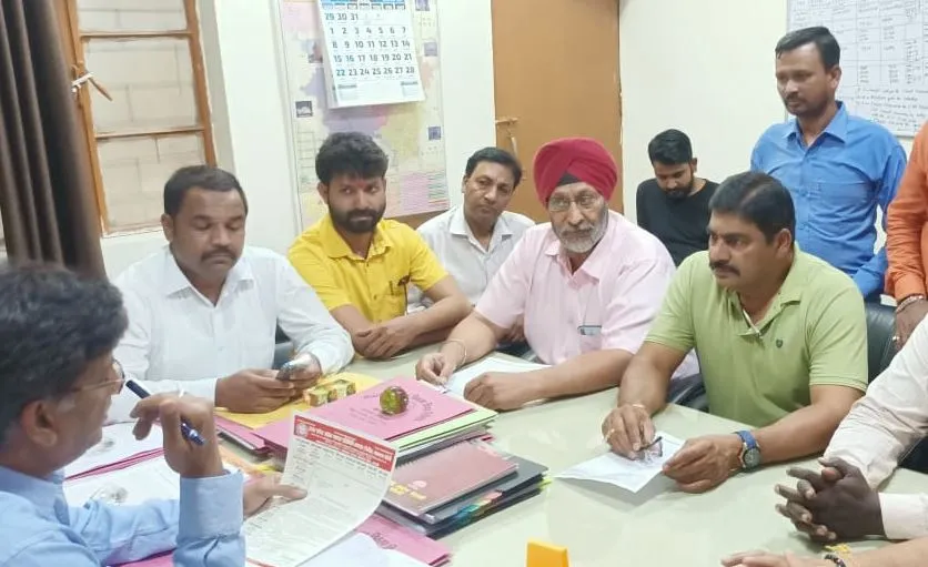बरेली: व्यापारियों ने बिजली कटौती रोकने की मांग की