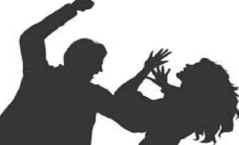 पीलीभीत: बरेली हाईवे पर महिला की जमकर पिटाई, पुलिस ने टरकाया