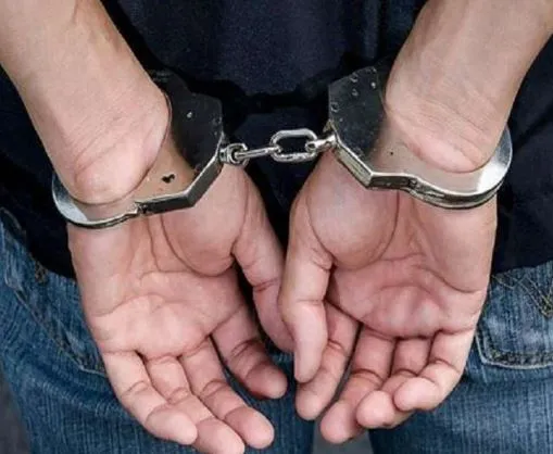 बिहार: नेपाली शराब के साथ धंधेबाज गिरफ्तारर