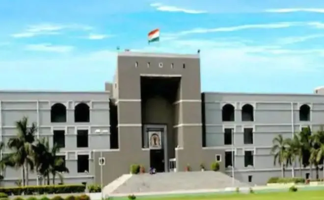 गुजरात उच्च न्यायालय ने मदरसा को हटाने के नोटिस मामले में हस्तक्षेप से किया इनकार