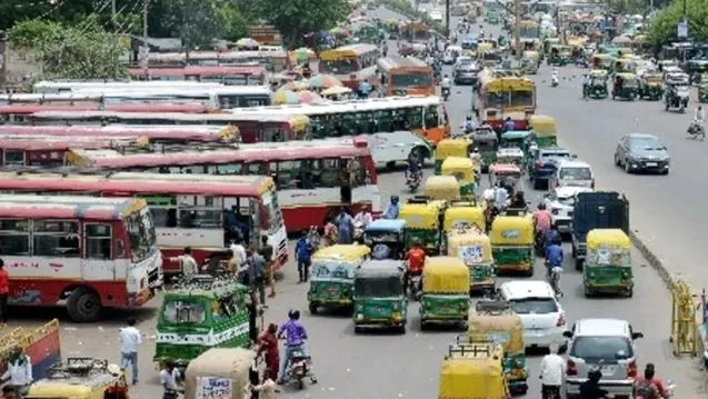 बरेली: सड़क किनारे नहीं खड़े होंगे वाहन, ताबड़तोड़ किए जाएंगे चालान