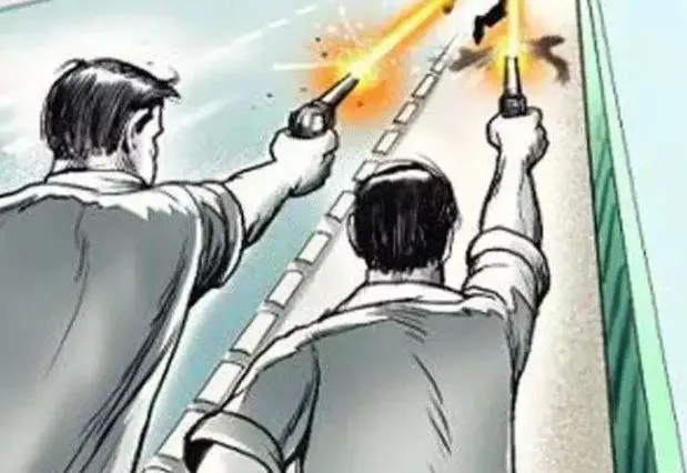 बरेली: गोलियों की आवाज से दहला इलाका, दो पक्षों में जमकर फायरिंग, दो घायल