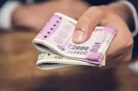 बरेली: सेवानिवृत वरिष्ठ लिपिक का पांच साल से नहीं मिला बकाया वेतन