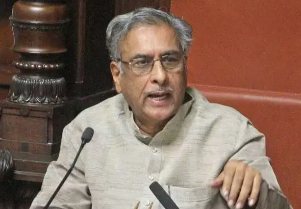 कर्नाटक विधान परिषद् सभापति बसवराज होरट्टी भाजपा में हुए शामिल