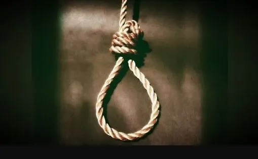 बरेली: मरने से पहले दीवार पर खून से लिखा सुसाइड नोट