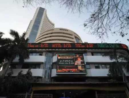 बढ़त के साथ खुला शेयर बाजार, सेंसेक्स 418.97 पहुंचा
