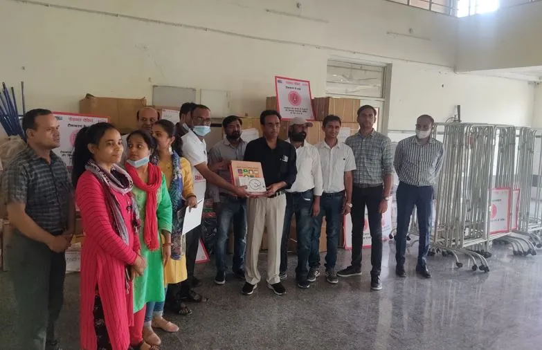 बरेली: अस्पताल हस्तांतरित नहीं और उपकरणों की भरमार