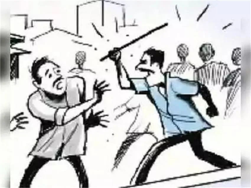 नैनीताल: मजदूरों ने व्यापारियों से की मारपीट, कोतवाली में हंगामा