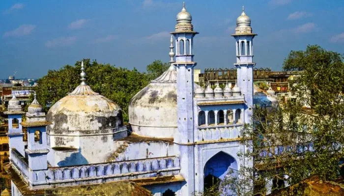 Gyanvapi Masjid Case: निर्मोही अखाड़ा भी दाखिल करेगा परिवाद, जिला अदालत में उठाएगा यह मांग