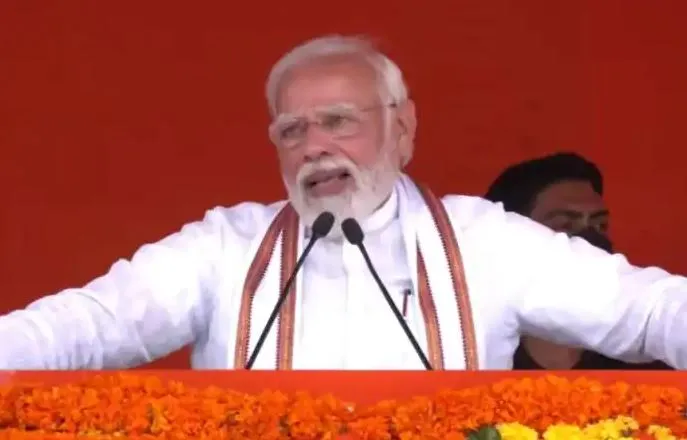 हैदराबाद: पीएम मोदी ने विपक्ष पर साधा निशाना, कहा- देश में परिवारवादी पार्टियां राज करके जनता को लूटना चाहती हैं