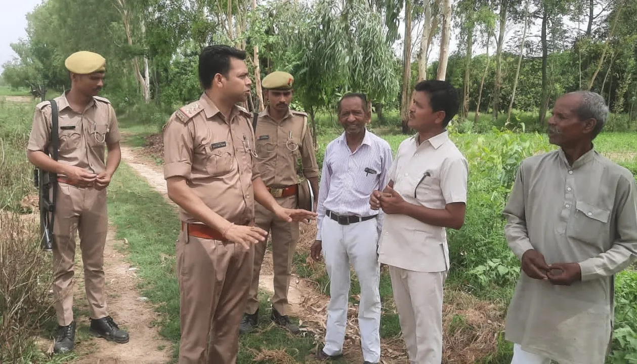 अमरोहा : गोवंश के अवशेष मिलने से आक्रोश