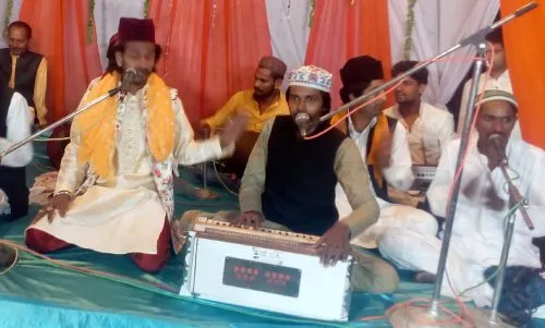 रानीखेत: फानूस सारे खाक हो गए, बरगद अपनी जगह खड़े हैं…