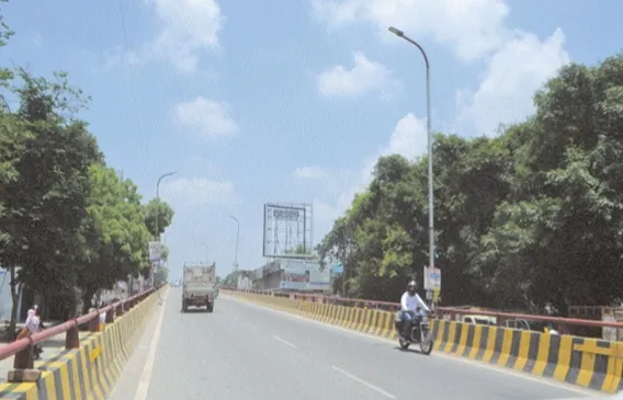बरेली: शहामतगंज के पुल से नहीं हो रहा व्यापारियों को नुकसान