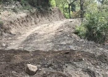 गरमपानी: वन भूमि पर रोड काटे जाने से ग्रामीणों में रोष
