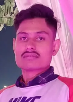 अमरोहा: हाईटेंशन लाइन का तार टूटा, करंट से छात्र की मौत