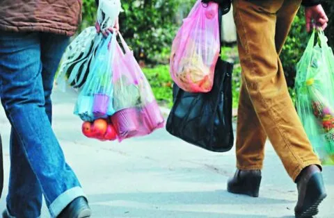 रुद्रपुर: चौथी बार सड़क पर निकले अफसर, सिंगल यूज प्लास्टिक को लेकर अभियान के नाम पर सिर्फ खानापूर्ति