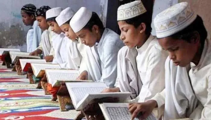 यूपी के मदरसों में अध्यापकों के लिए प्रशिक्षण कार्यक्रम संचालित किए जायेंगे