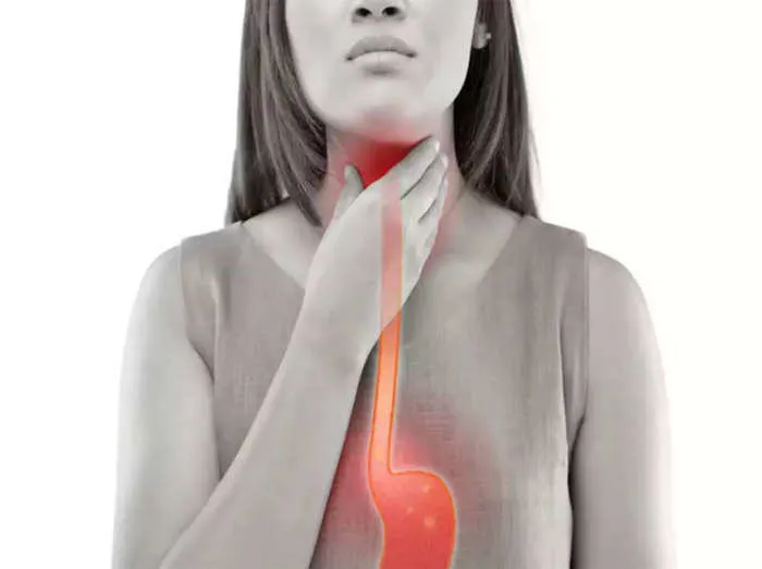 Heartburn: home remedies to get rid of acidic burps problem - खट्टी डकार में फायदा देंगे ये घरेलू नुस्खे - Navbharat Times