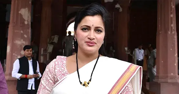 सांसद नवनीत राणा के खिलाफ महाराष्ट्र सरकार कोर्ट में दायर कर सकती है याचिका, जमानत की शर्तों का किया उल्लंघन