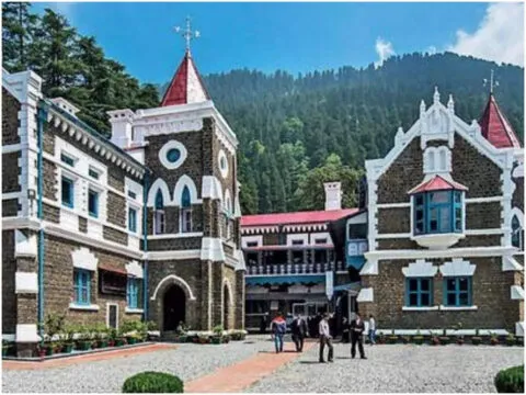 हाईकोर्ट ने सरकार से मांगे और दस्तावेज, पिथौरागढ़ में कोतवाल द्वारा अधिवक्ता से अभद्रता करने का मामला