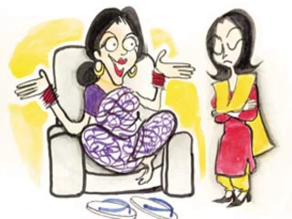 Saas Bahu Jokes: नई-नवेली बहू से सास ने पूछा मजेदार सवाल - saas bahu jokes in hindi | Navbharat Times