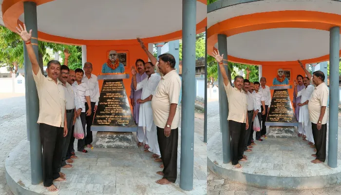 रायबरेली: धूमधाम से मनाई गई महावीर प्रसाद द्विवेदी की 158वीं जयंती, प्रतिमाओं पर किया गया माल्यार्पण