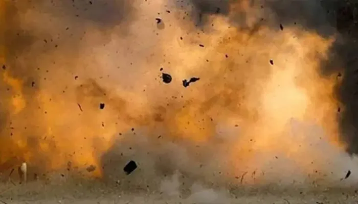 गौतम बुद्ध नगर: पंडाल में बम फटने से हुआ तेज धमाका, बाल-बाल बचे कई भाजपा नेता