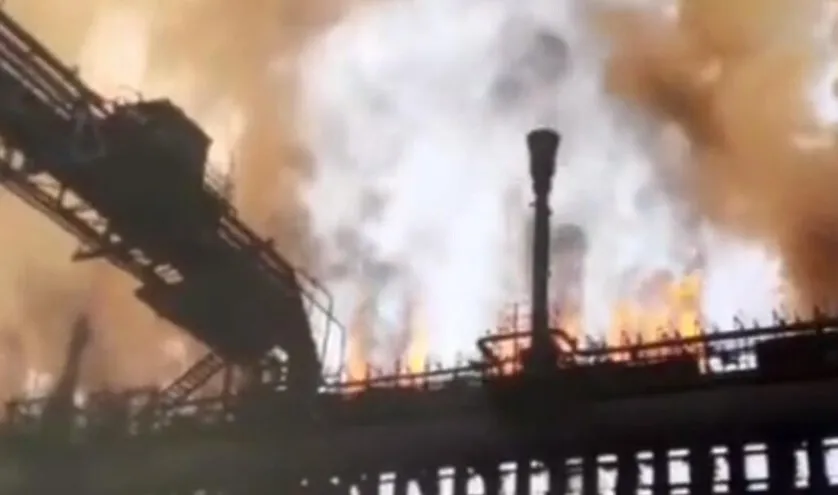 जमशेदपुर: टाटा स्टील के प्लांट में जोरदार धमाके के बाद लगी आग, तीन मजदूर घायल