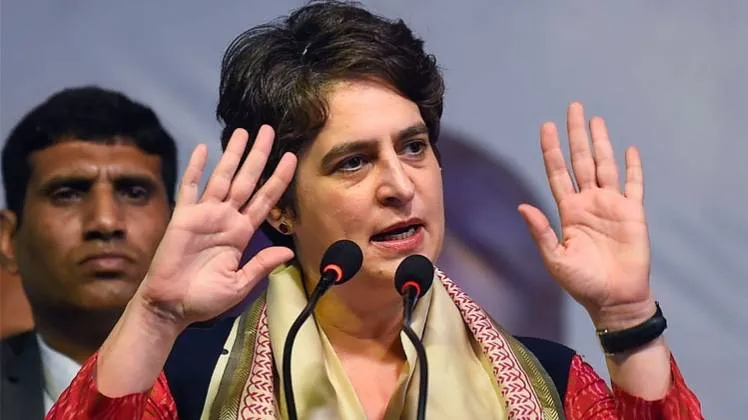 सरकार ने गरीब के लिए आटा भी कर दिया महंगा: प्रियंका गांधी वाड्रा