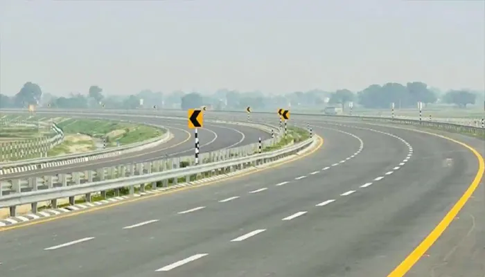 Purvanchal Expressway Toll: एक्सप्रेसवे पर आज से देना होगा इतना टोल, जानिए विभिन्न वाहनों के लिए क्या हैं रेट