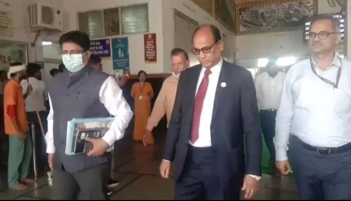 रायबरेली पहुंचे बांग्लादेश के रेल मंत्री, रेल कारखाना का कर रहे निरीक्षण