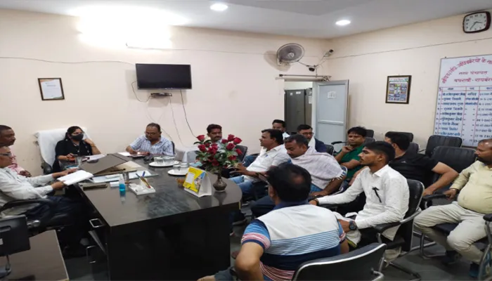 रायबरेली: नगर पंचायत अध्यक्ष शिवेंद्र सिंह ने कहा कि यदि मेरा घर अतिक्रमण में आता है तो उसे पहले गिराए