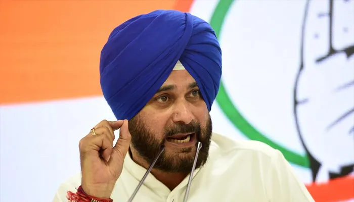 किसानों से पंगा न लें, ‘मुर्दाबाद’ सुनने की आदत डाल लें मान: सिद्धू