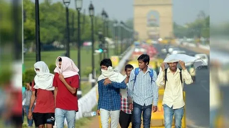 राजधानी दिल्ली में गर्मी ने कड़े किए तेवर , शुक्रवार से चलेगी तेज लू