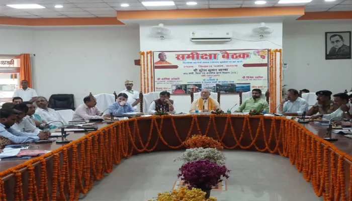 उन्नाव: मंत्री ने जिला अस्पताल का किया निरीक्षण, मिली खामियां, CMS पर होगी कार्रवाई