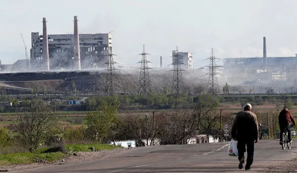 Russia Ukraine War : अजोवस्तल से तीन दिन के लिए मानवीय गलियारा खोलेगा रूस