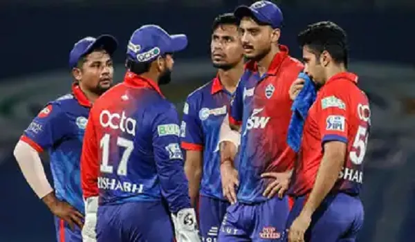 IPL 2022: दिल्‍ली कैपिटल्‍स में  नेट गेंदबाज संक्रमित, खिलाड़ी अलग थलग रहने को मजबूर
