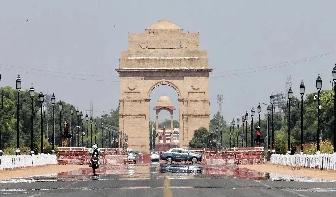  राजधानी दिल्ली में न्यूनतम तापमान 25.5 डिग्री सेल्सियस दर्ज, हल्की बारिश की जताई जा रही संभावना