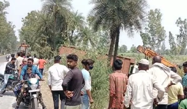 बिजनौर : सड़क हादसे में जीजा-साले की मौत, तीन घायल