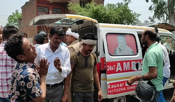 संभल : ट्रक की चपेट में आकर बच्ची की मौत, मां घायल