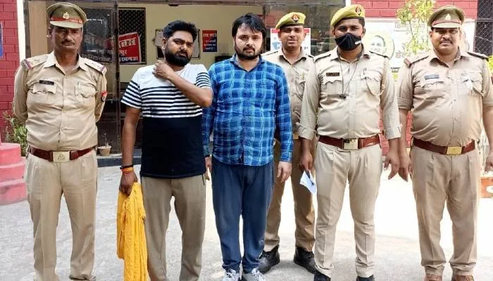 लखनऊ: नगर निगम की टीम पर हमला करने वाले दो आरोपितों को पुलिस ने किया गिरफ्तार, अन्य की तलाश जारी
