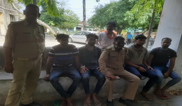 मुरादाबाद : ग्रामीणों और बारातियों में चले लाठी-डंडे, चार गिरफ्तार