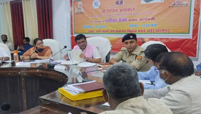 राज्यमंत्री नितिन अग्रवाल ने परखी जालौन में विकास कार्यों की हकीकत, अधिकारियों को दिए जरूरी दिशा-निर्देश