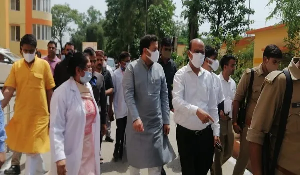 बिजनौर: बेसिक शिक्षा मंत्री ने स्कूलों का किया निरीक्षण, कहा-शिक्षा जीवन का मूल आधार