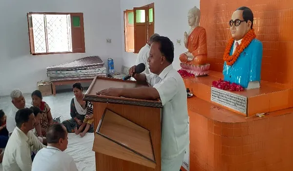 रामपुर: ‘बुद्धं शरणं गच्छामि…’ से गूंज उठा शहर, बुद्ध जयंती पर सबीलें लगाकर बांटा शरबत